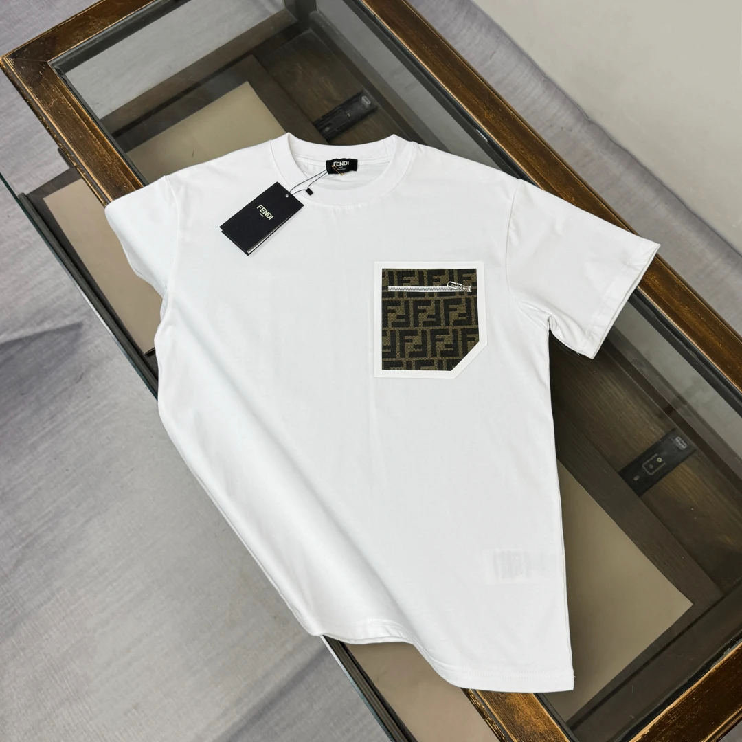 Fendi T-Shirt — 1b0a0bb3