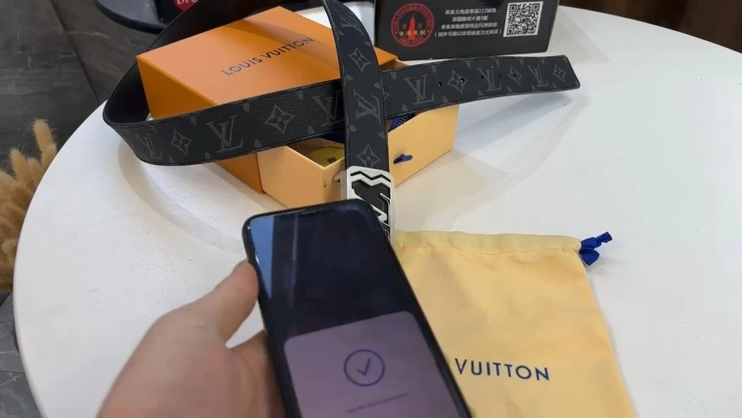 Louis Vuitton Belt — d0cd6679