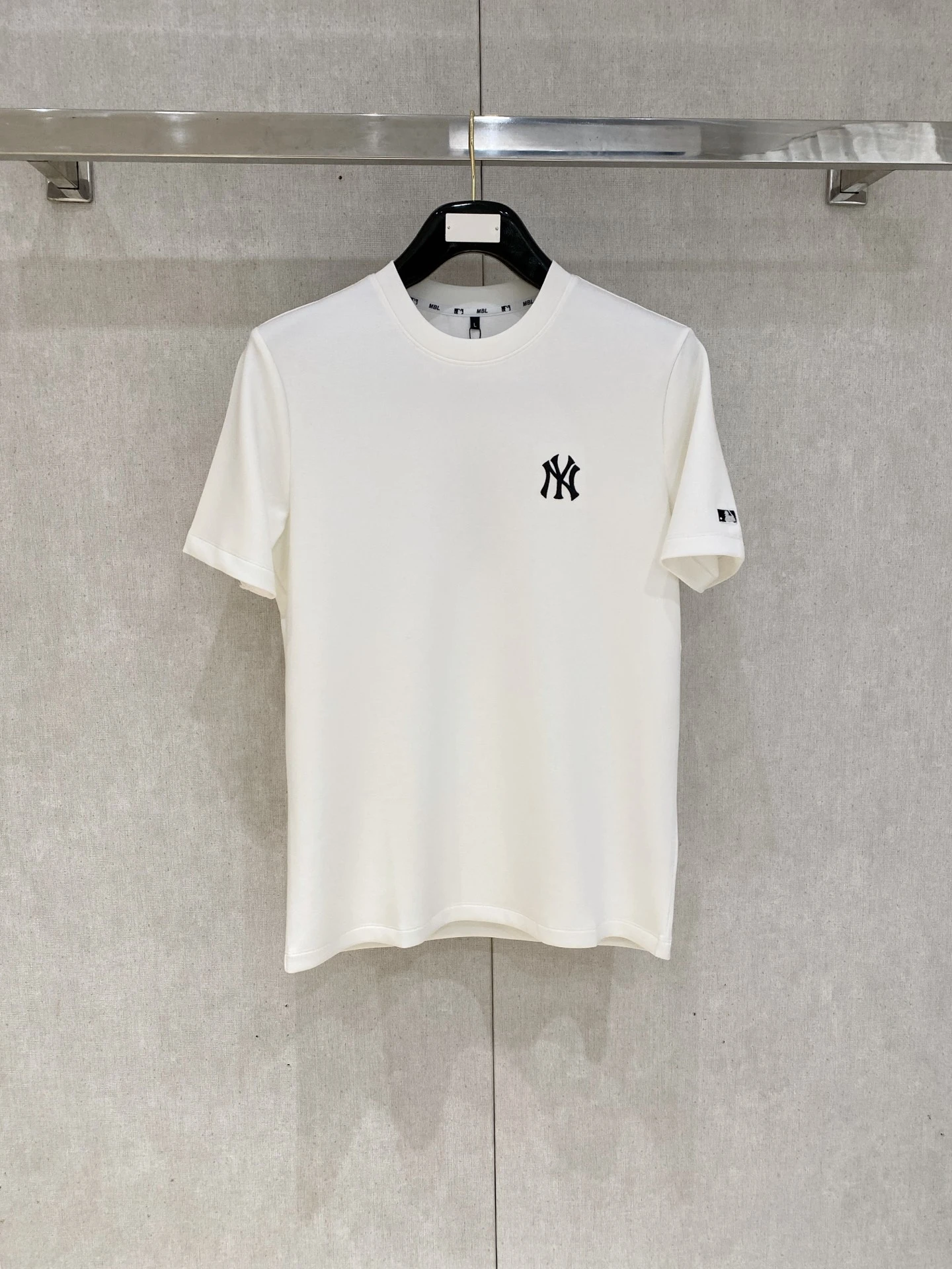 Gucci T-Shirt — a2f52405