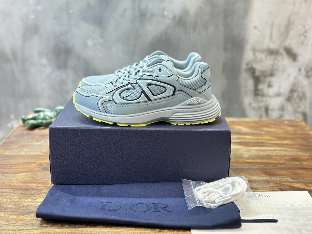 Dior Sneakers — 98f9cf8a