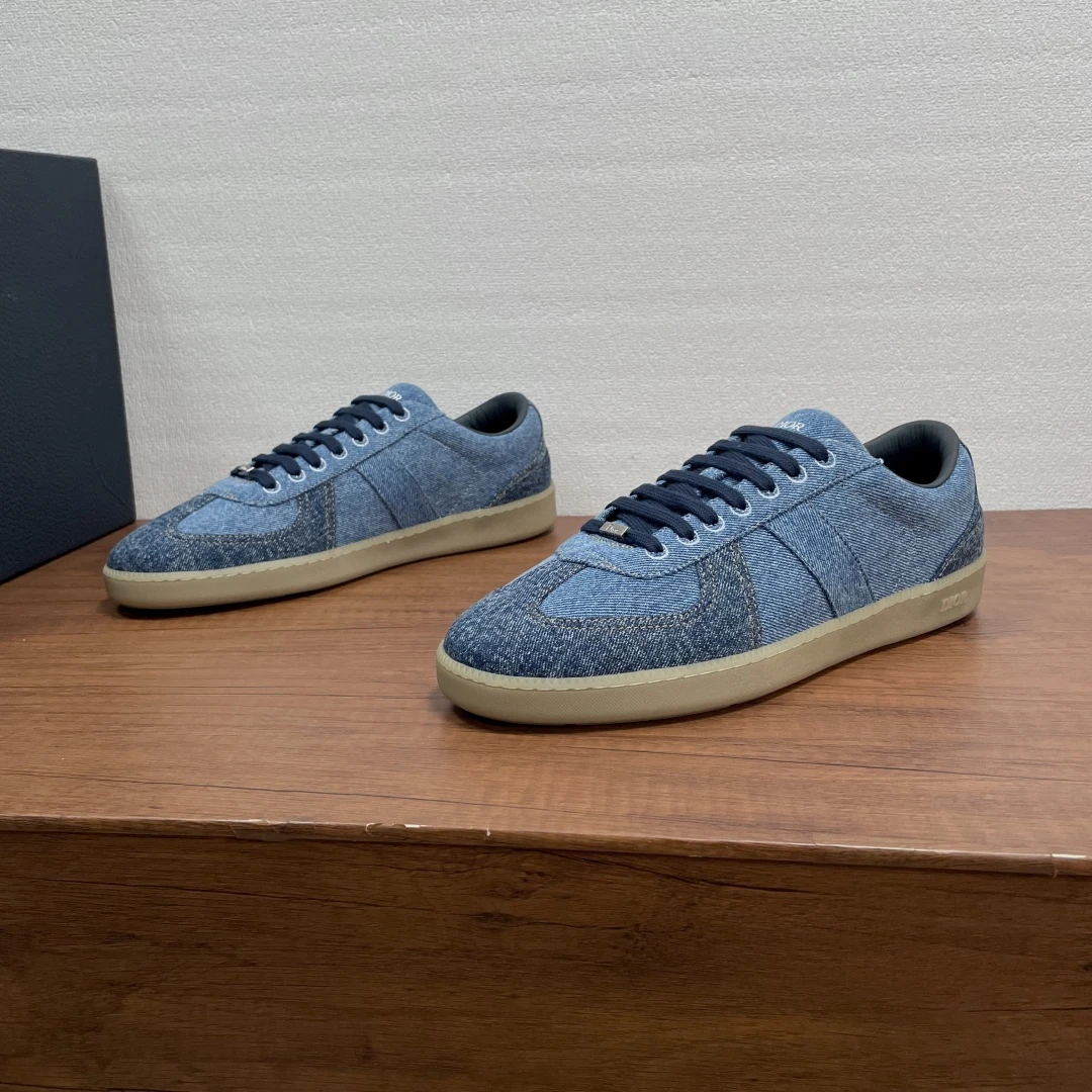 Dior Sneakers — 4eae1bdf