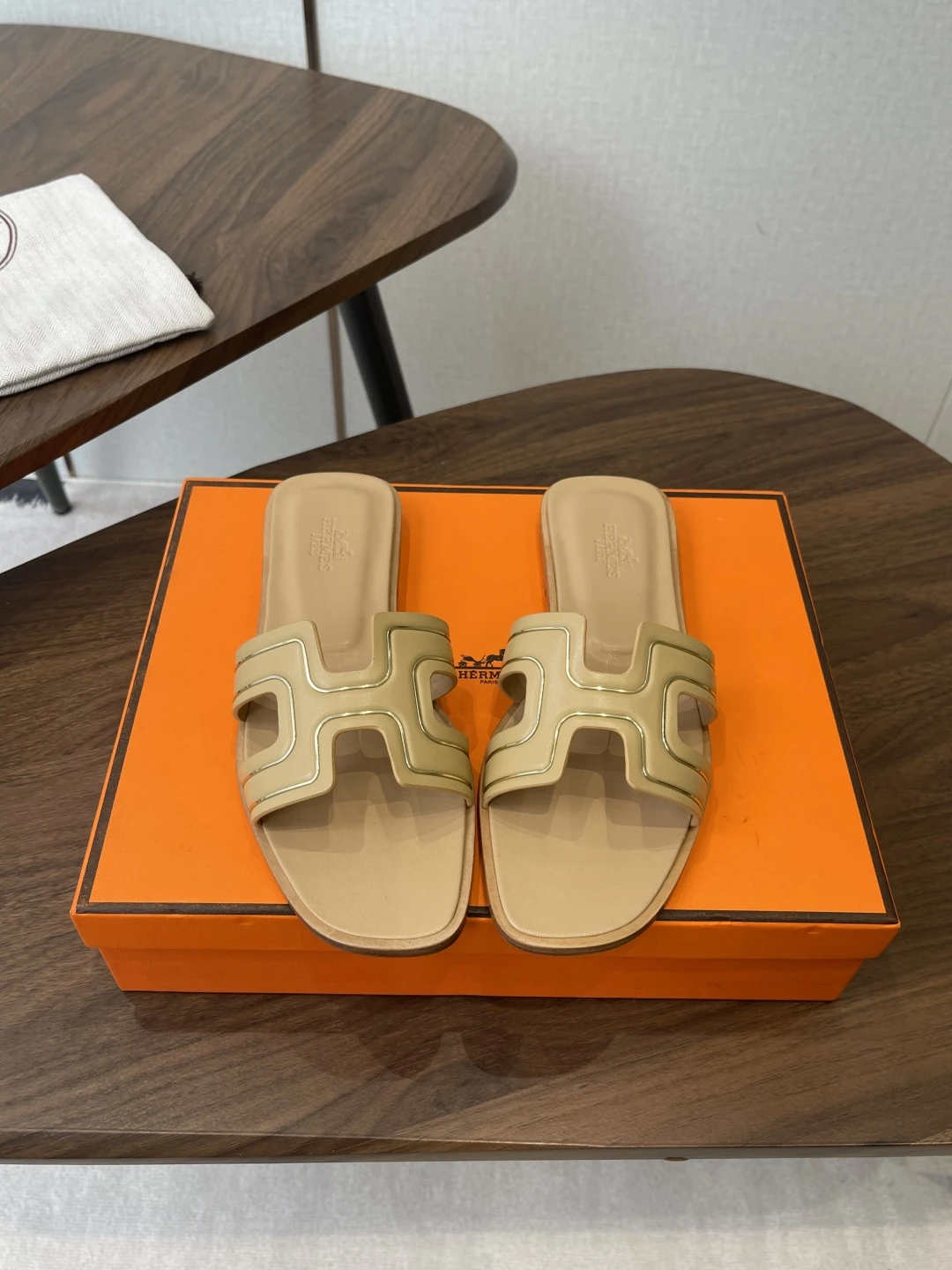 Hermès Slippers — ba558f89