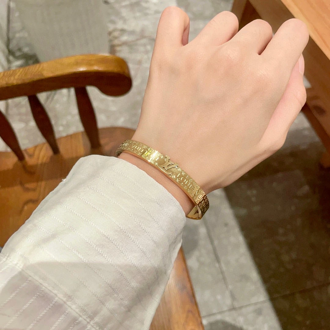 Louis Vuitton Bangles — 2fbeae92