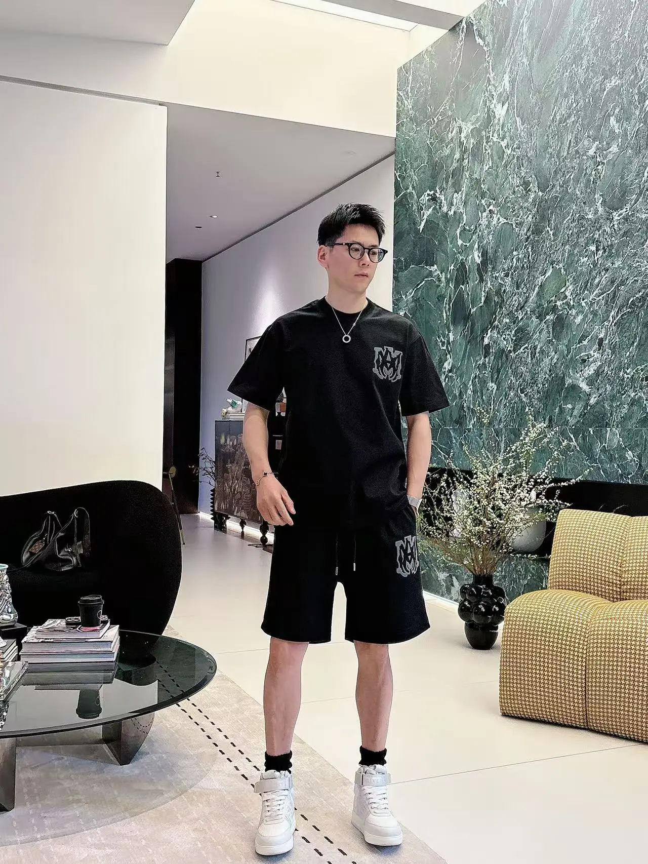 Amiri T-Shirt — e77dbfd5