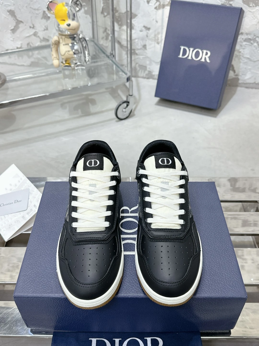Dior Sneakers — 7536a3ae