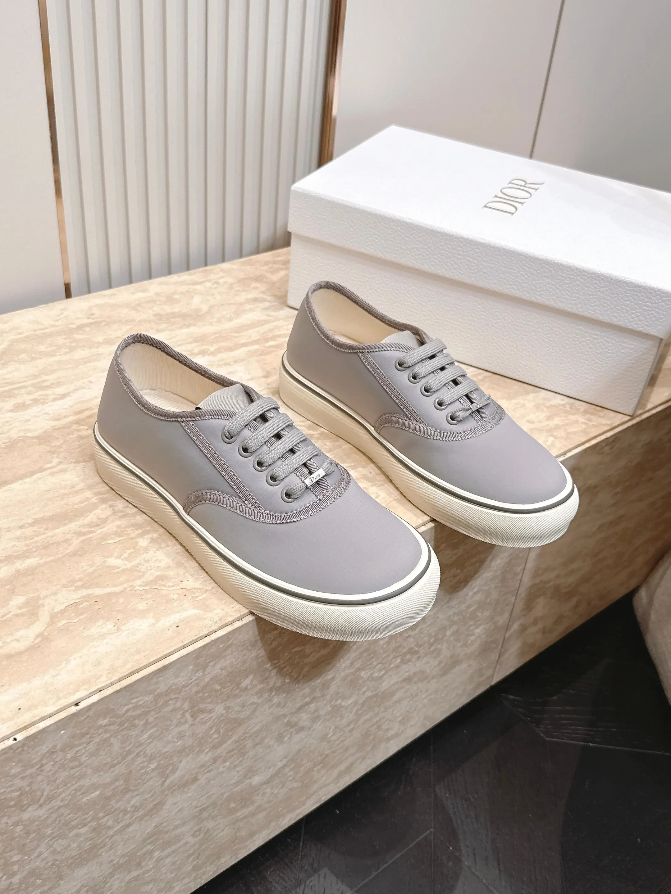 Dior Sneakers — 9eb91fe2