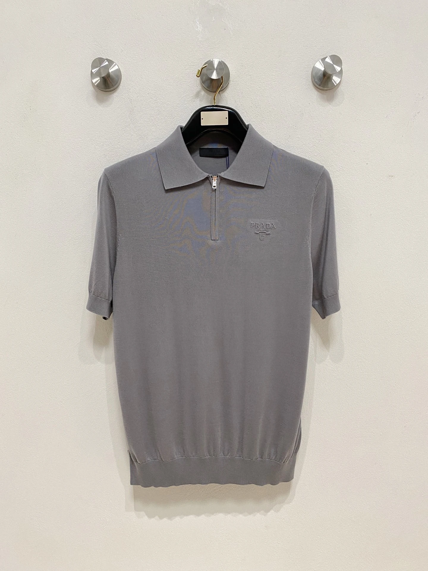 Prada T-Shirt — 8dc47c16
