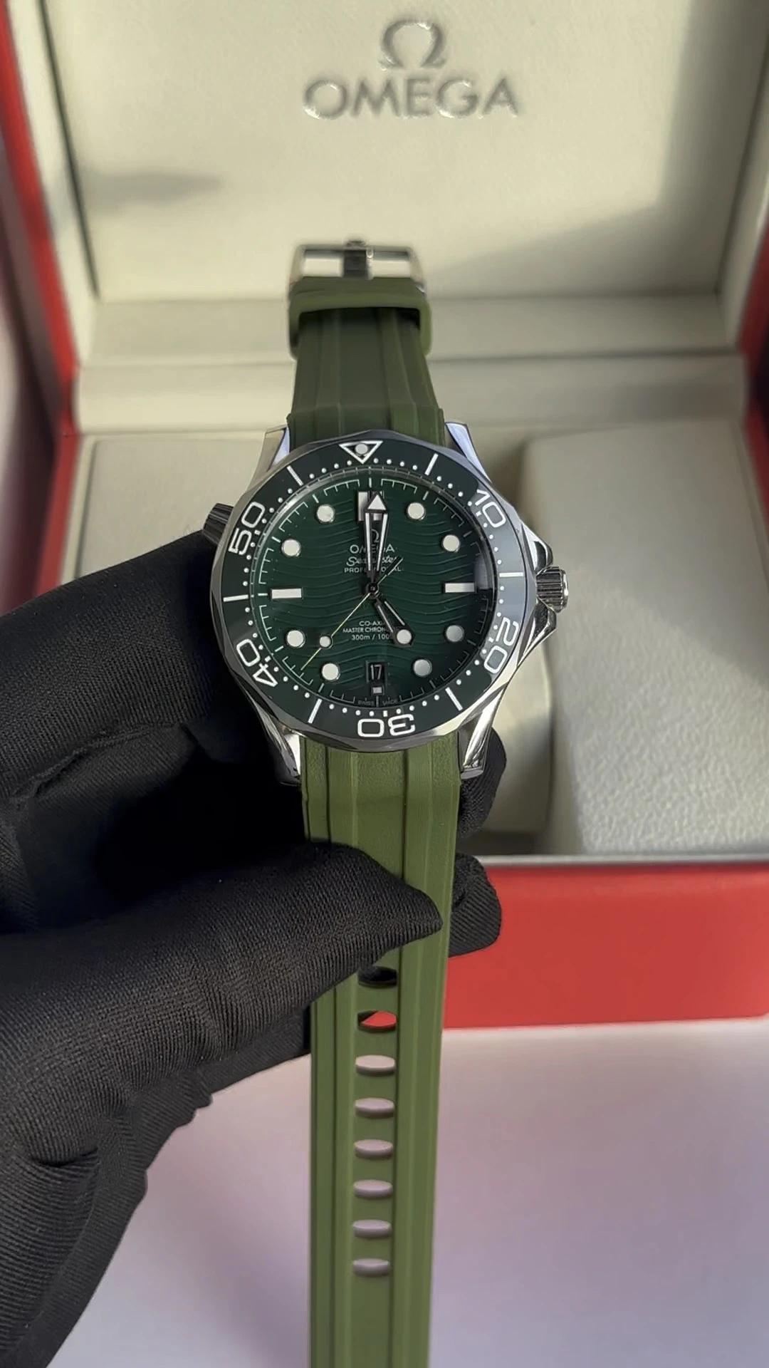 Omega Watch — deceee08