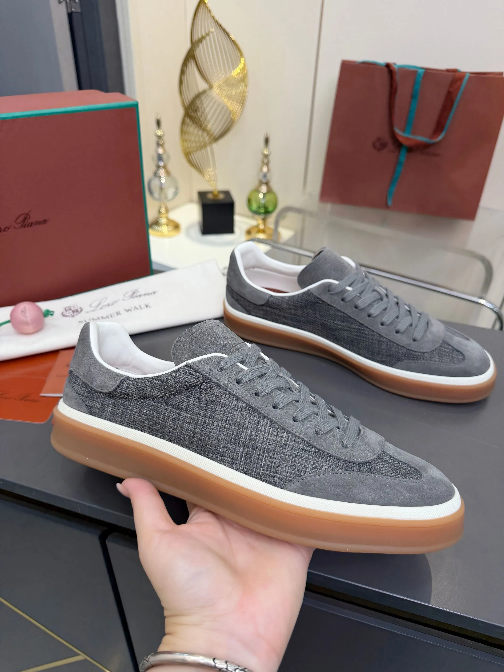 Loro Piana Sneakers — dde1e7a3