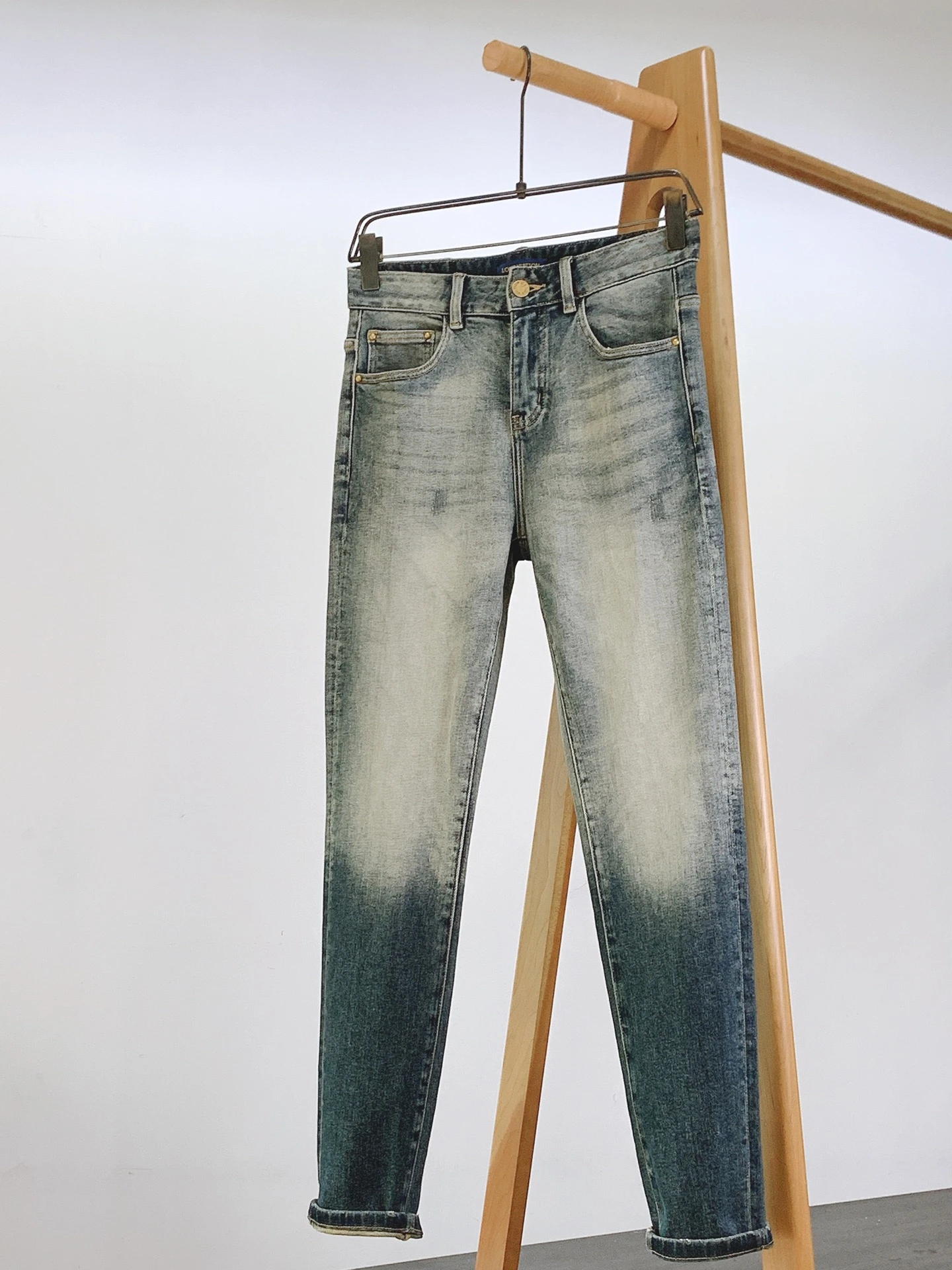 Louis Vuitton Jeans — b7596438