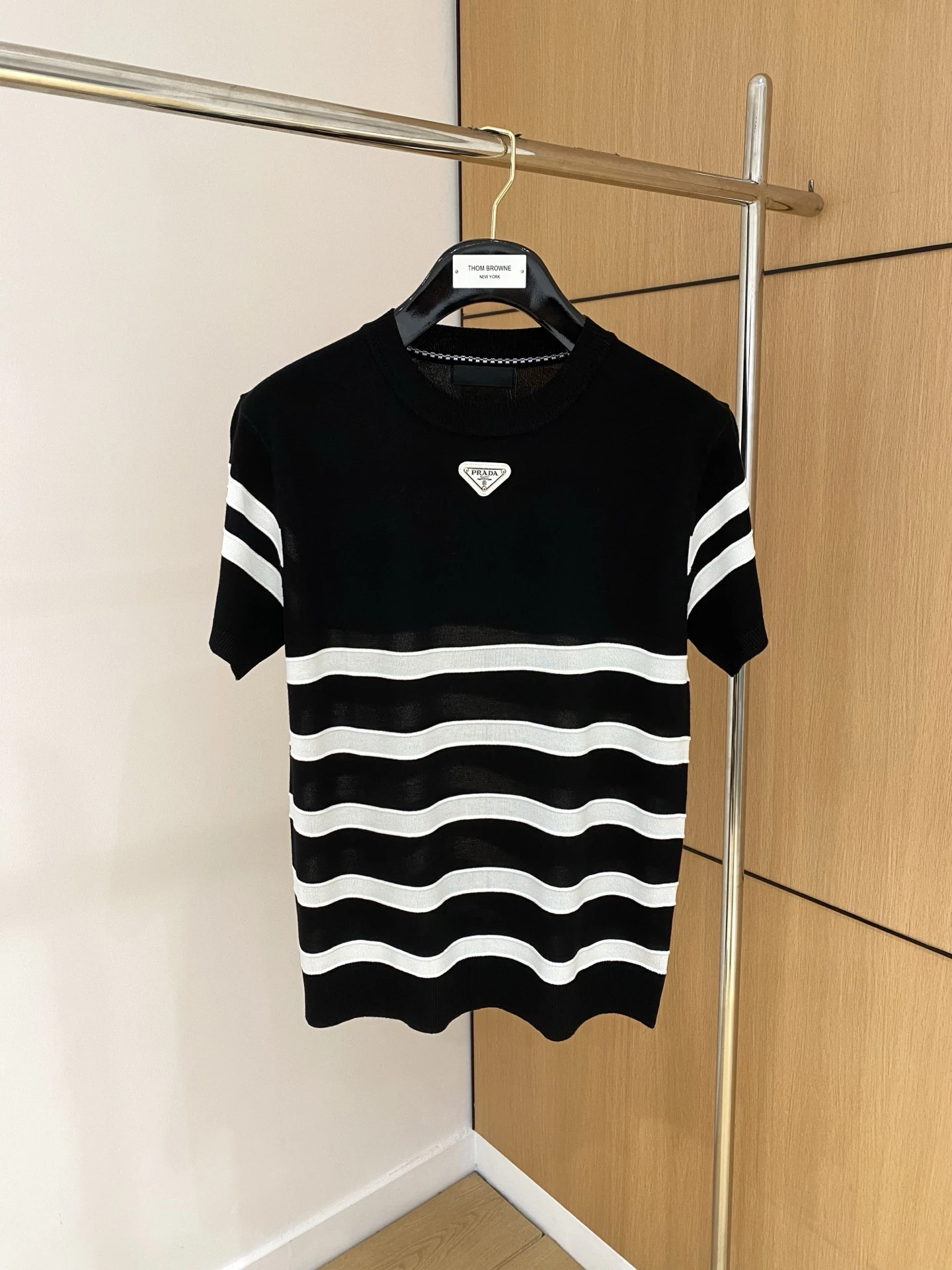Prada T-Shirt — 6092256d