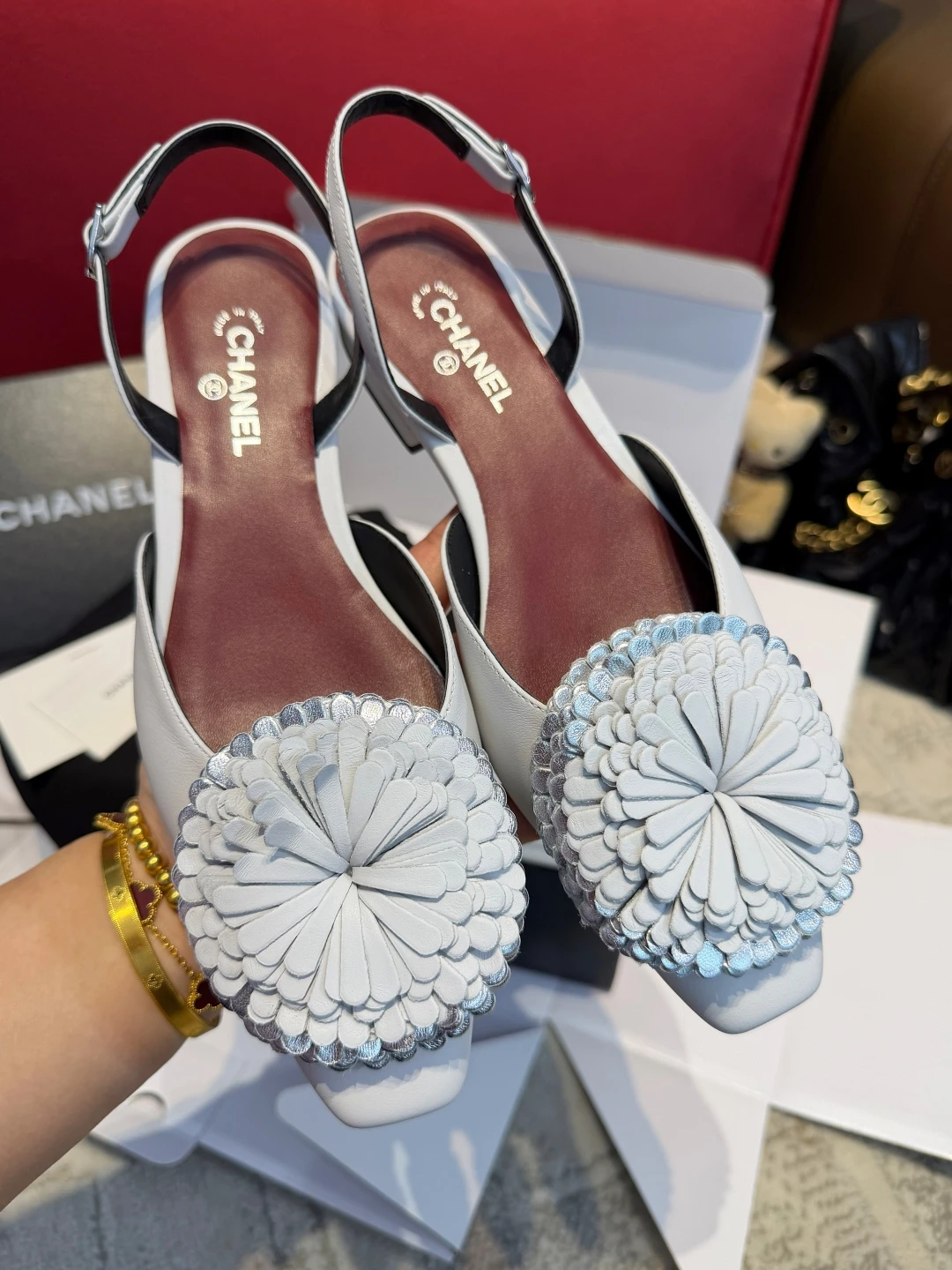 Chanel Shoes — cd5549af
