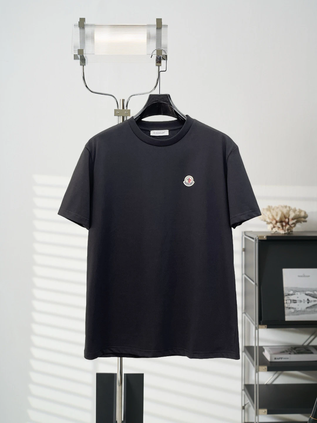 Moncler T-Shirt — 46b9699c