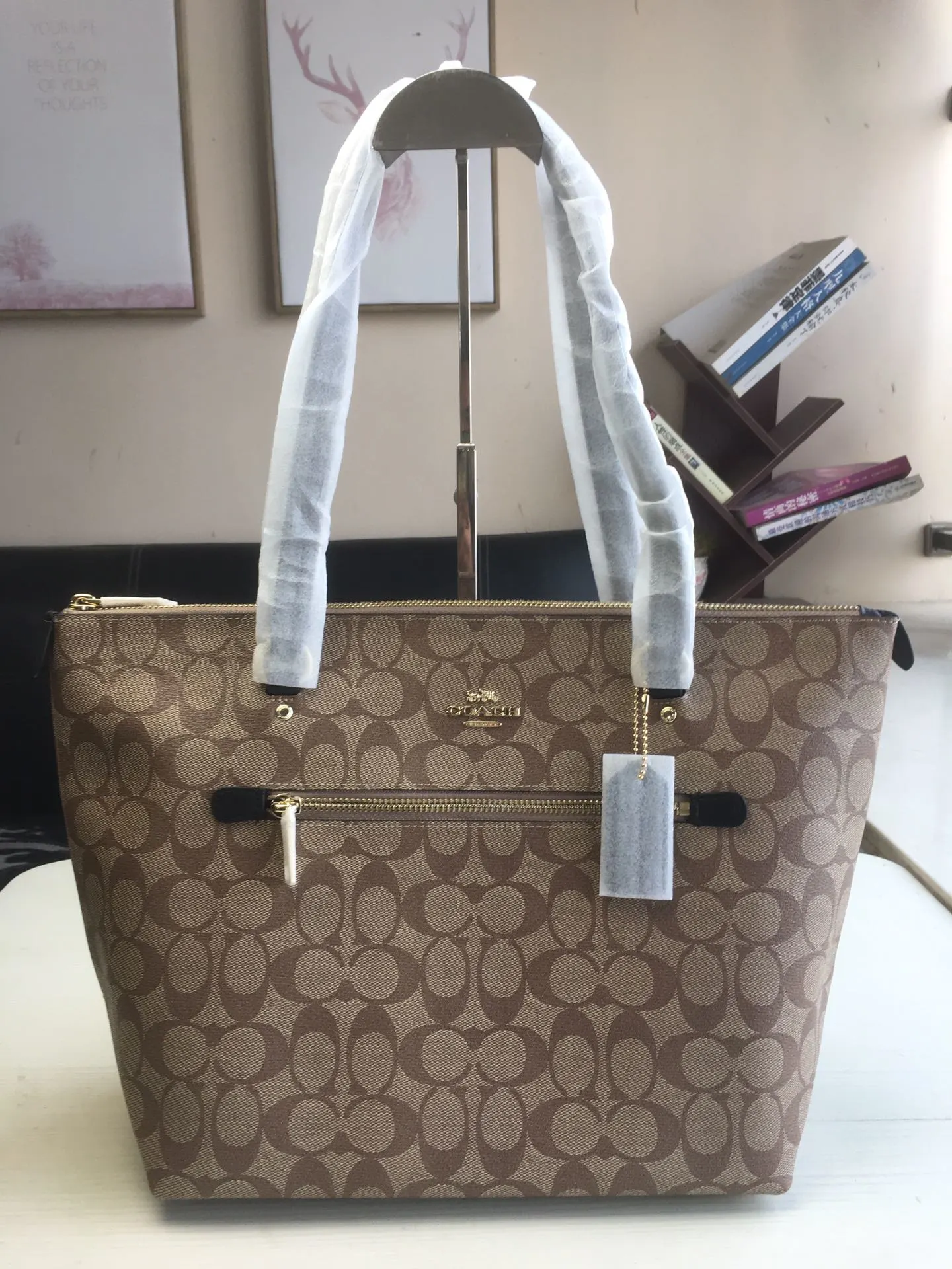 Coach Bag — 1aaa1a1e