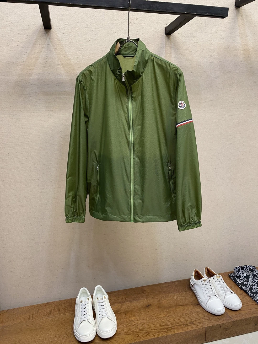 Moncler Jackets — 57d25fbf