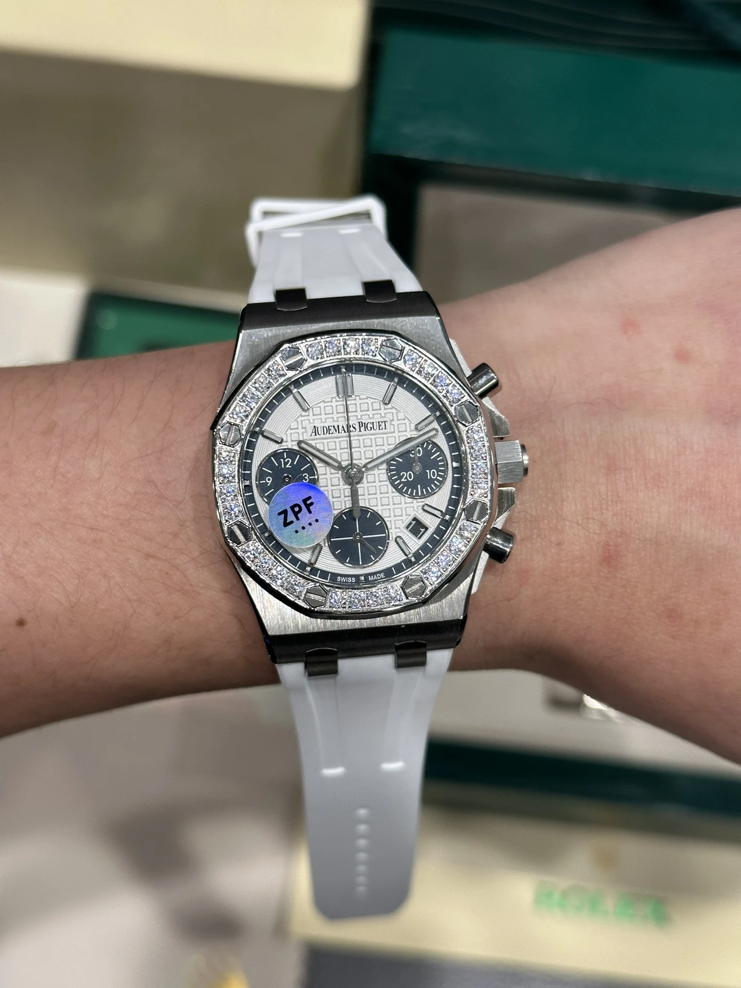 Audemars Piguet Watch — 470c2e08