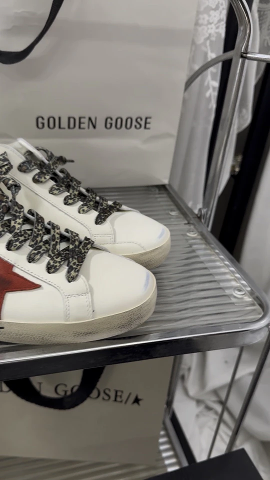 Golden Goose Sneakers — 40bf6176