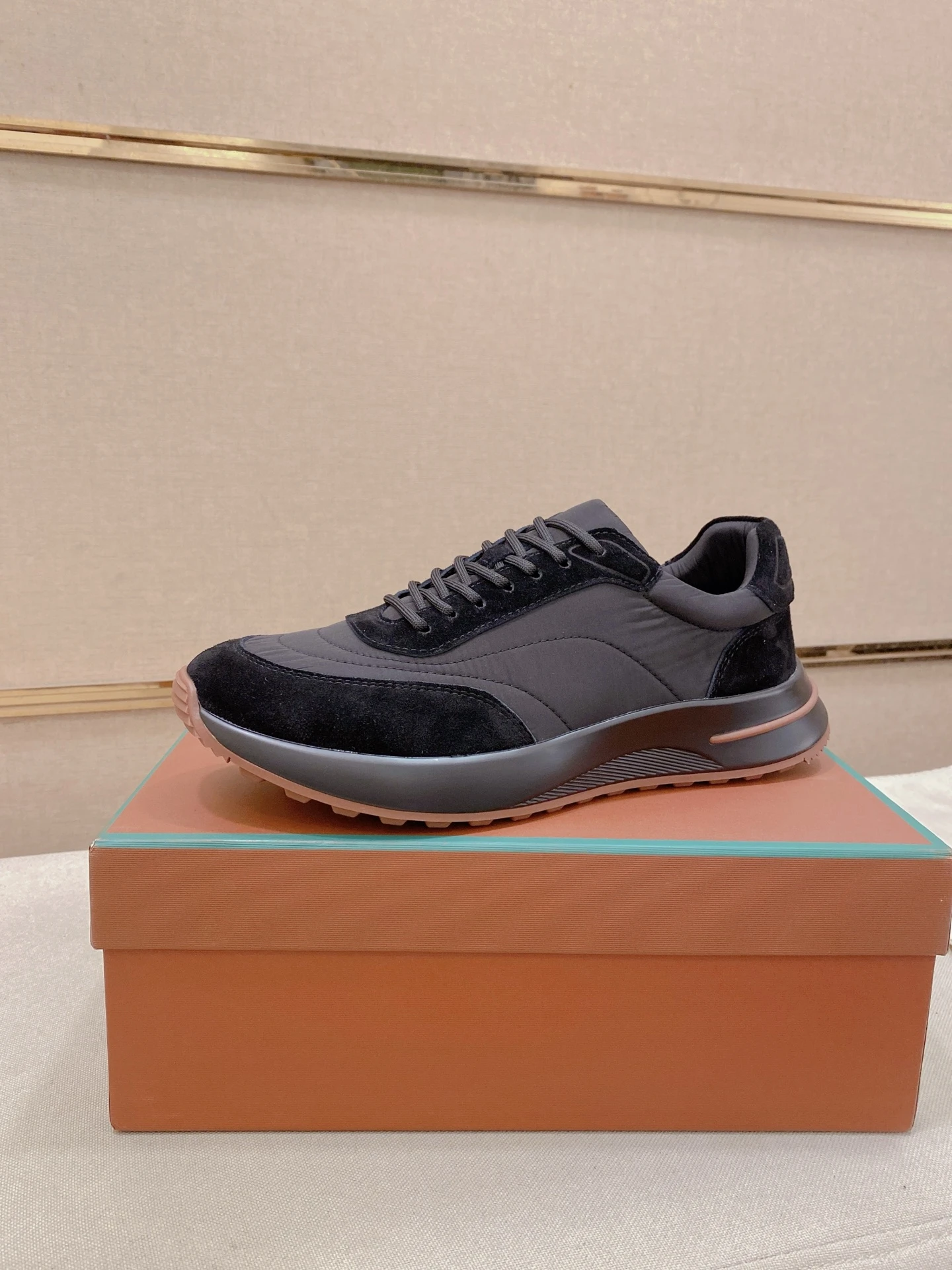 Loro Piana Sneakers — 66a41fd9