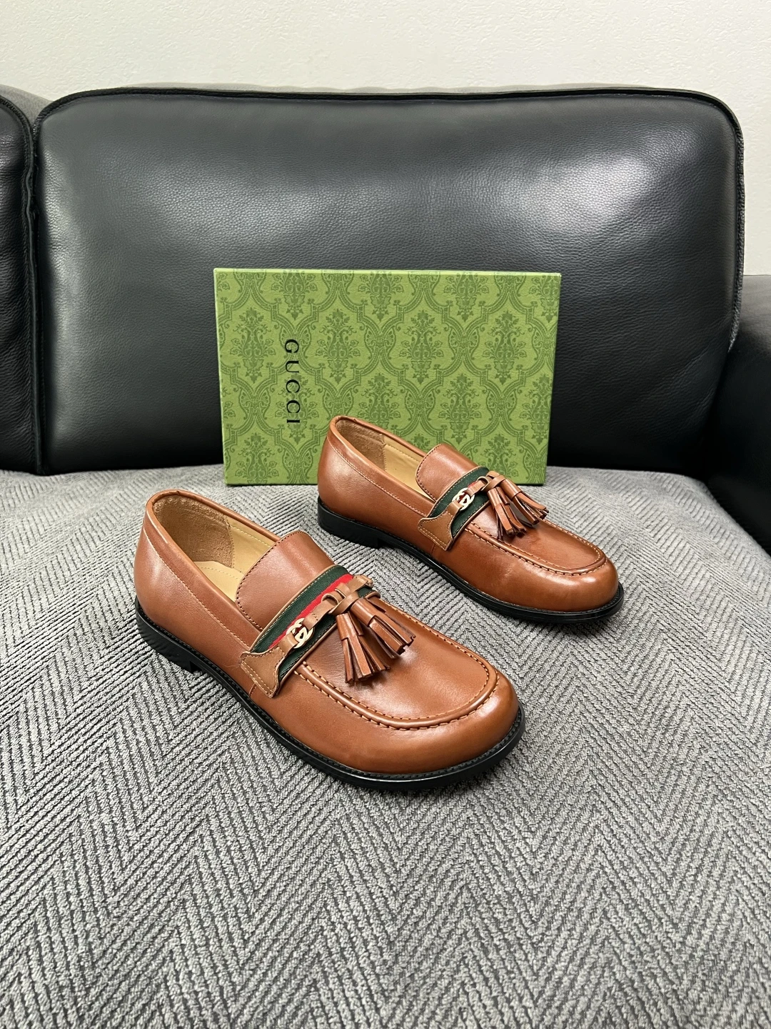 Gucci Shoes — 909e5983