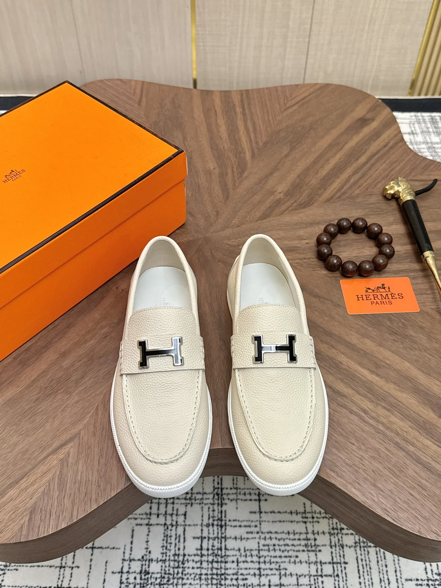 Hermès Sneakers — 302d5b87