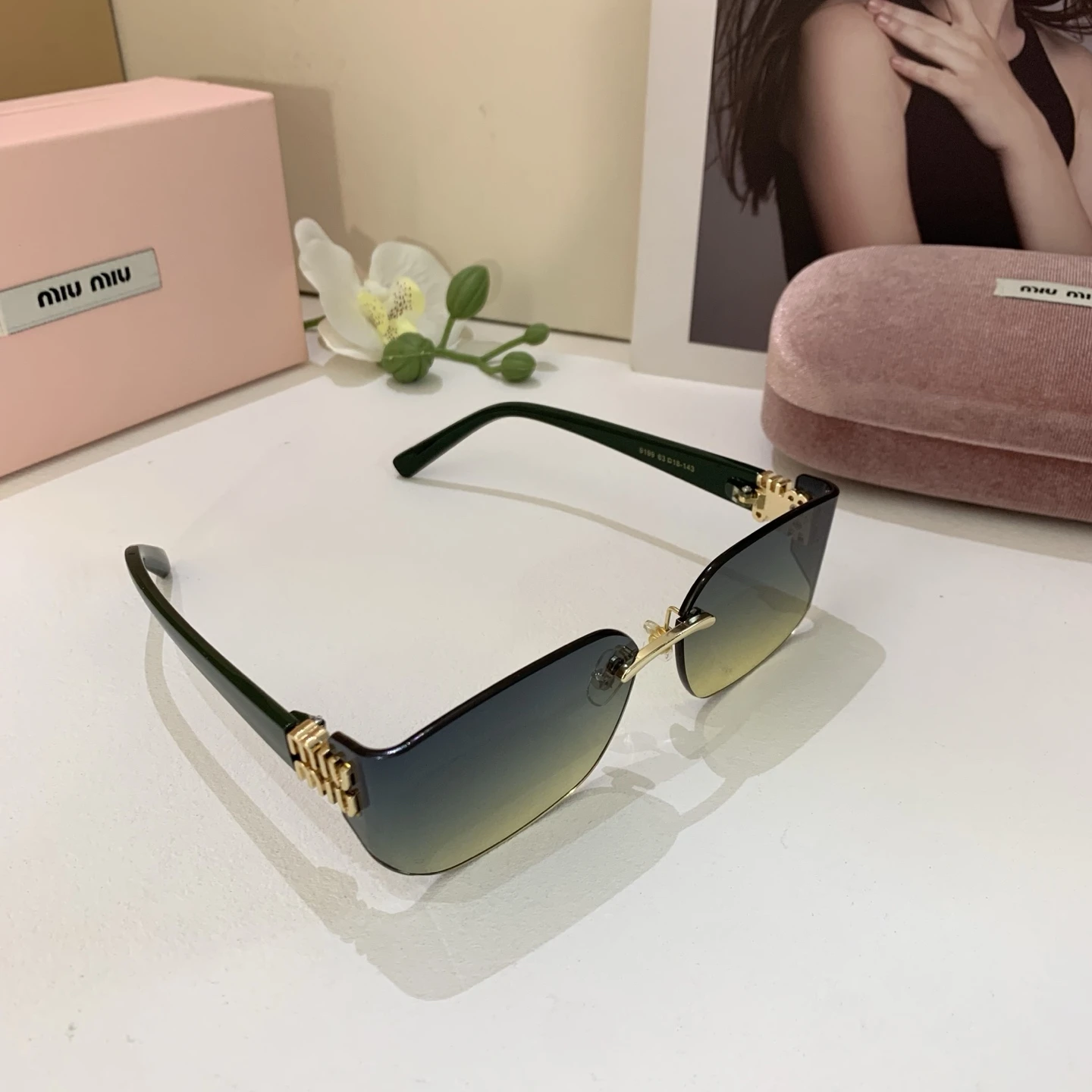 Miu Miu Eyewear — 7e3410c3