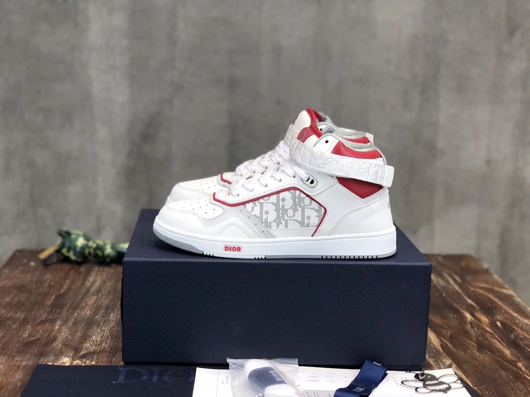 Dior Sneakers — 827d6a8a
