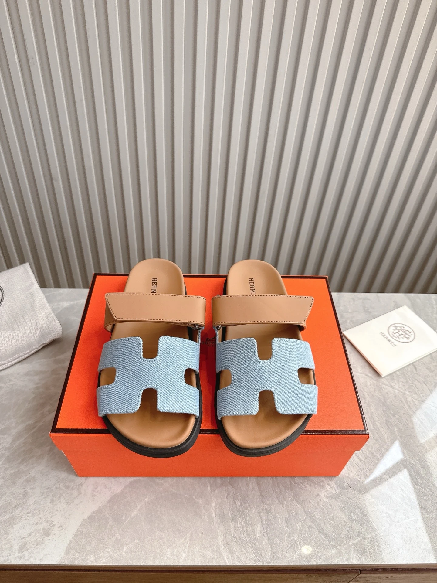 Hermès Slippers — b246d5e4