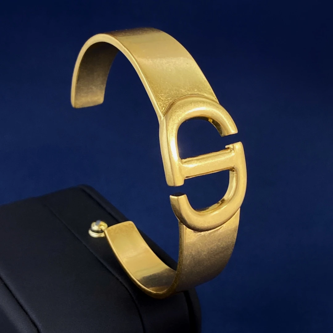 Dior Jewellery — 60a0b1dc