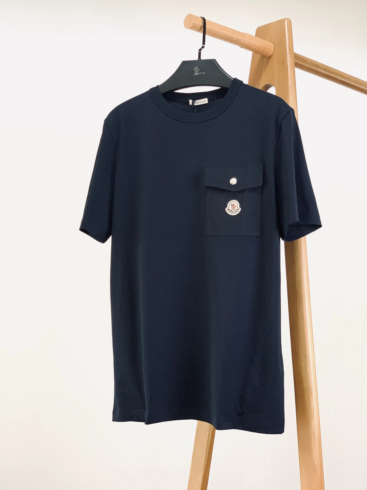 Moncler T-Shirt — 14b36095