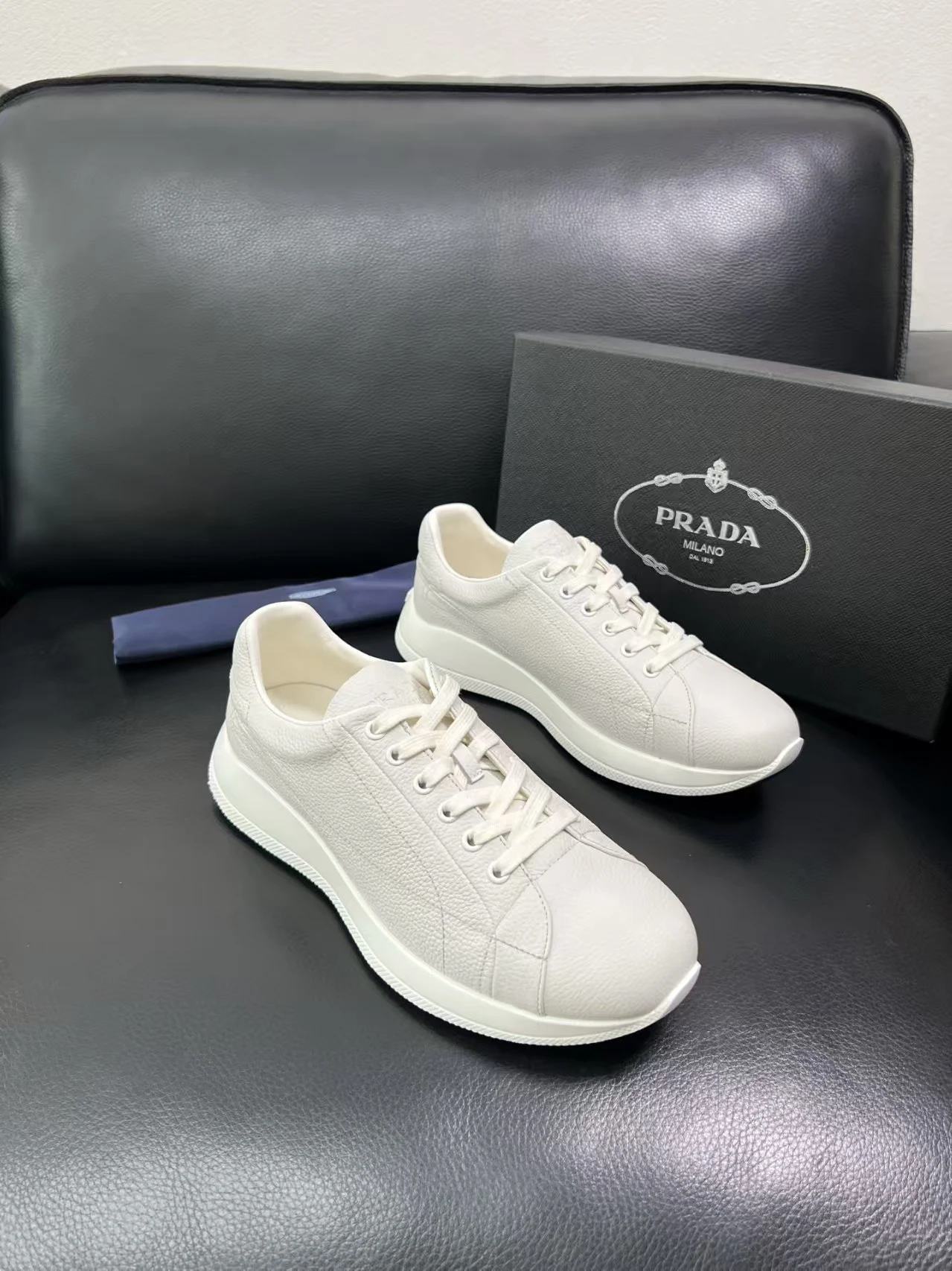 Prada Sneakers — b469f9c2