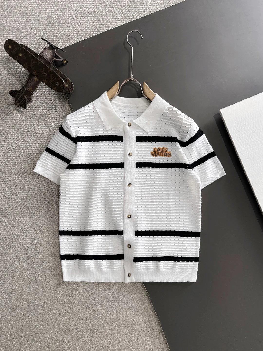 Louis Vuitton T-Shirt — 62b406ac