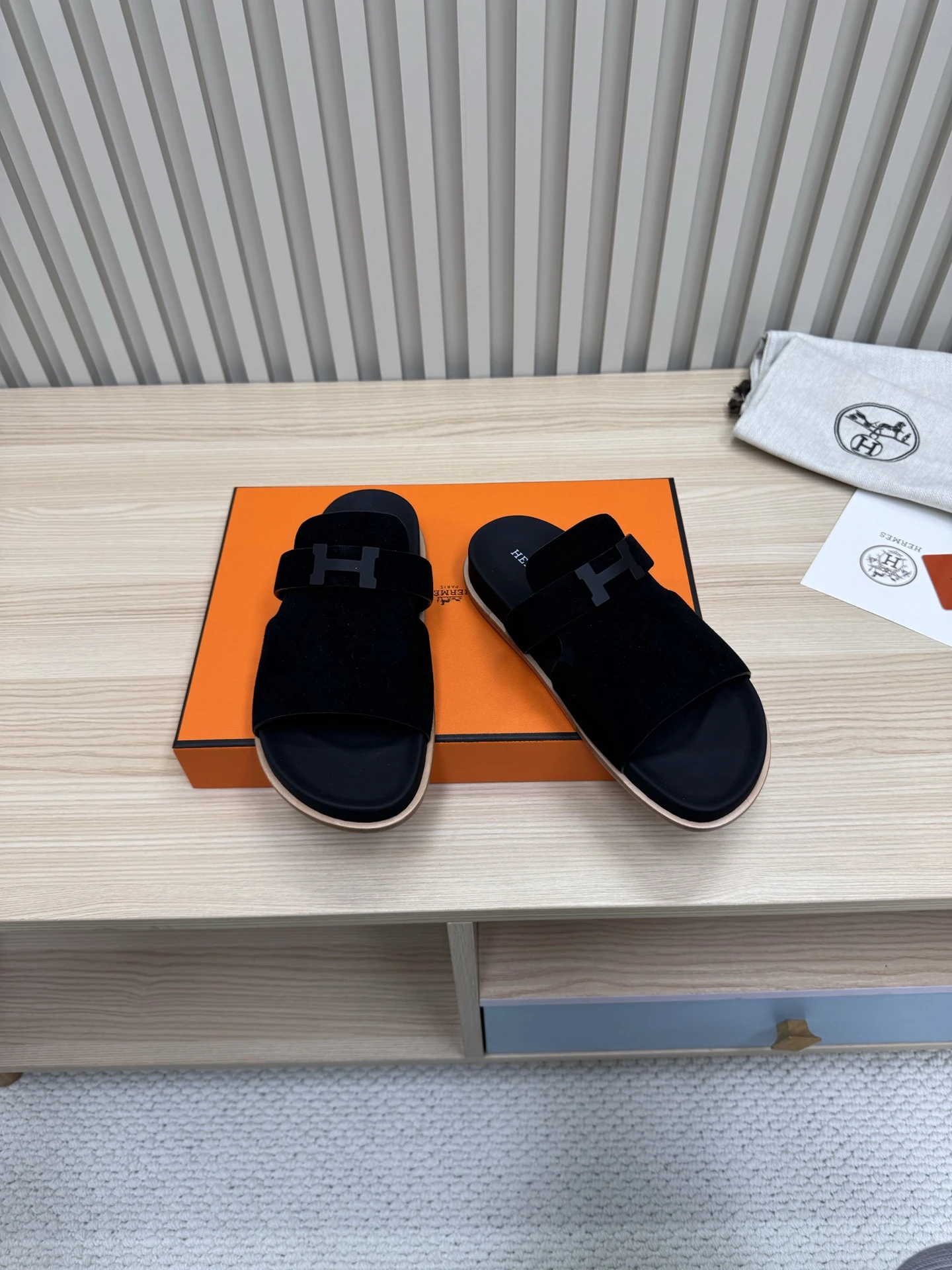 Hermès Slippers — 3e7f01be