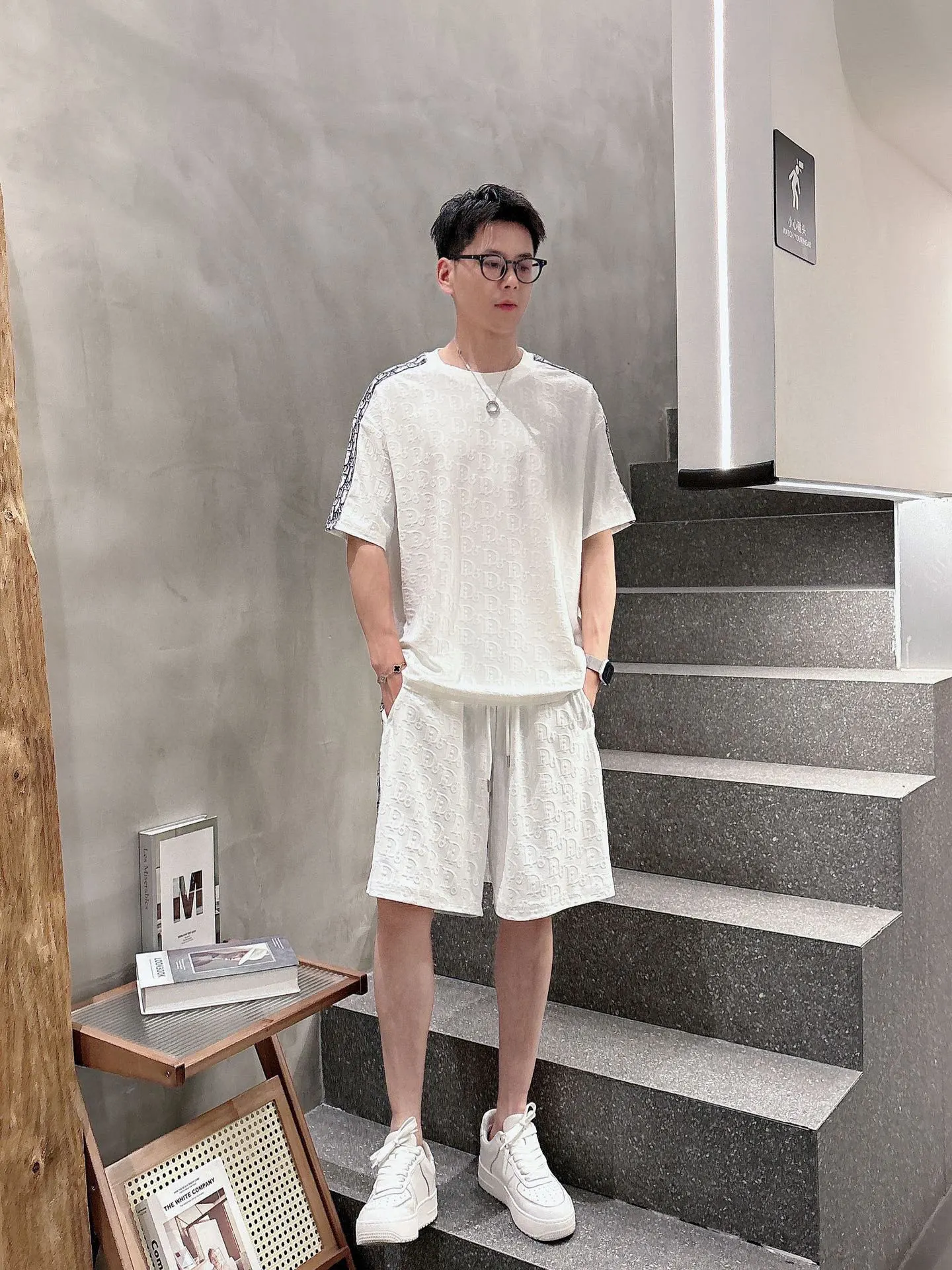 Dior T-Shirt — 433f6855