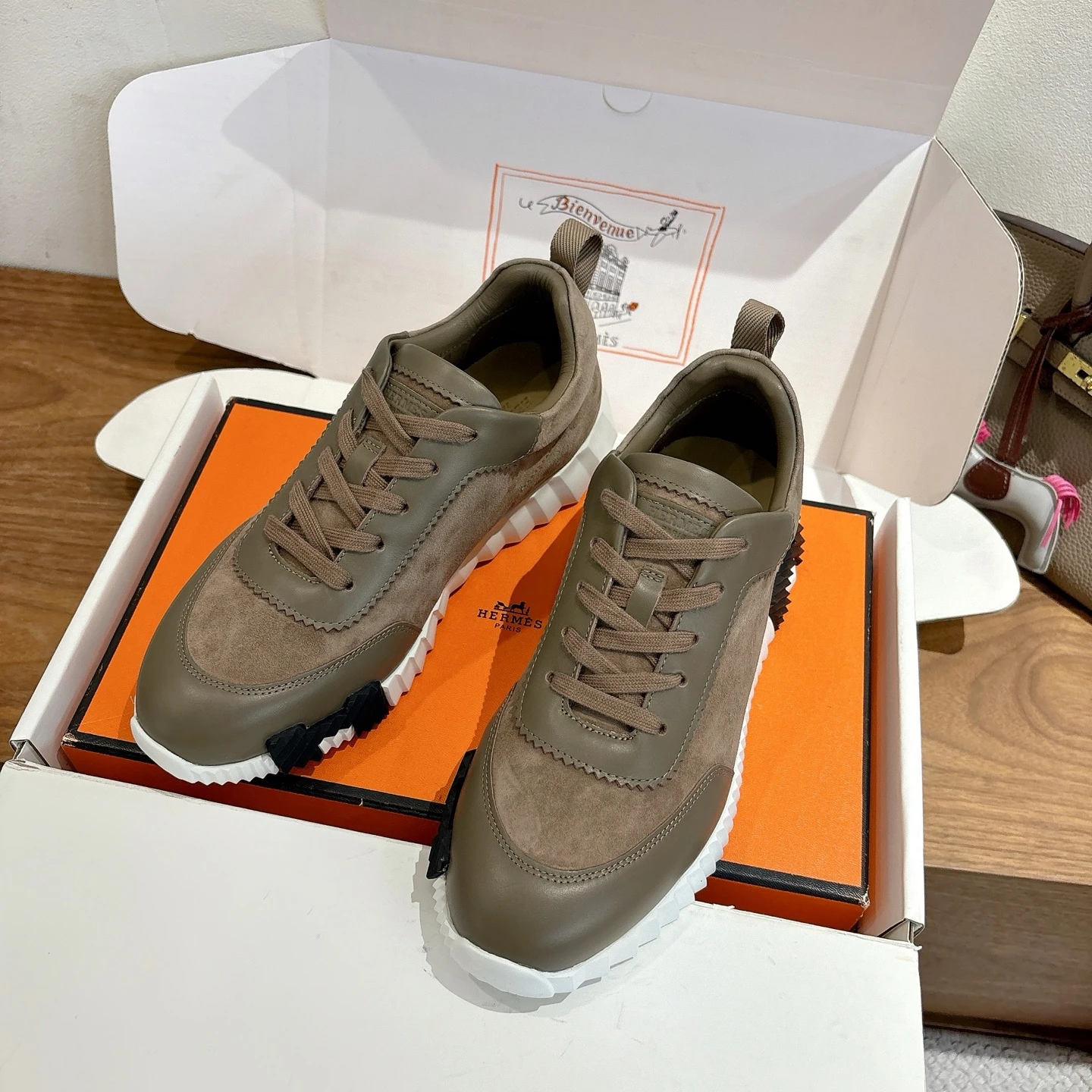 Hermès Shoes — 1049f5ac