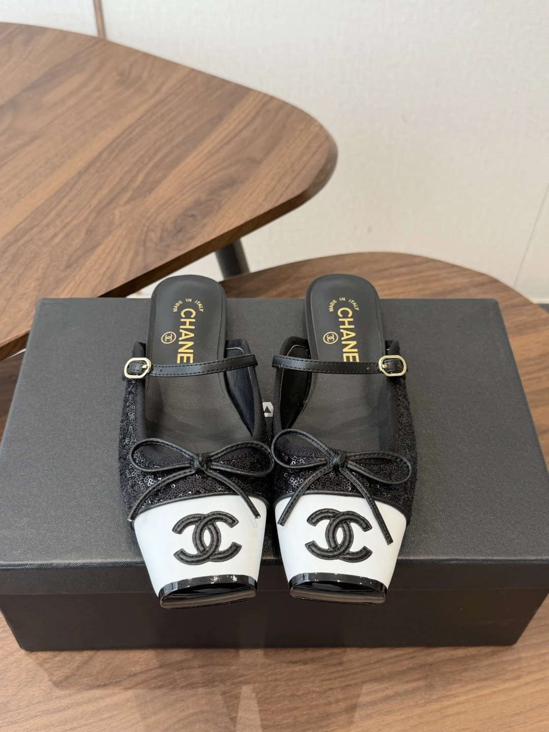 Chanel Slippers — ce9e9585