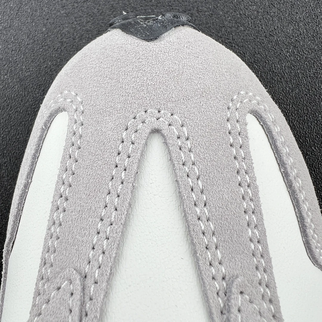New Balance Shoes — 75f30d7b