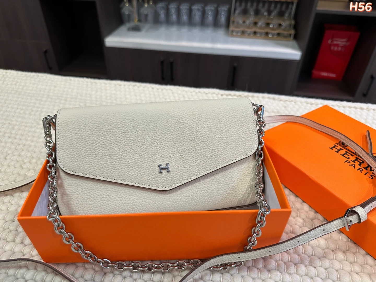 Hermès Bag — 6b38a9ba