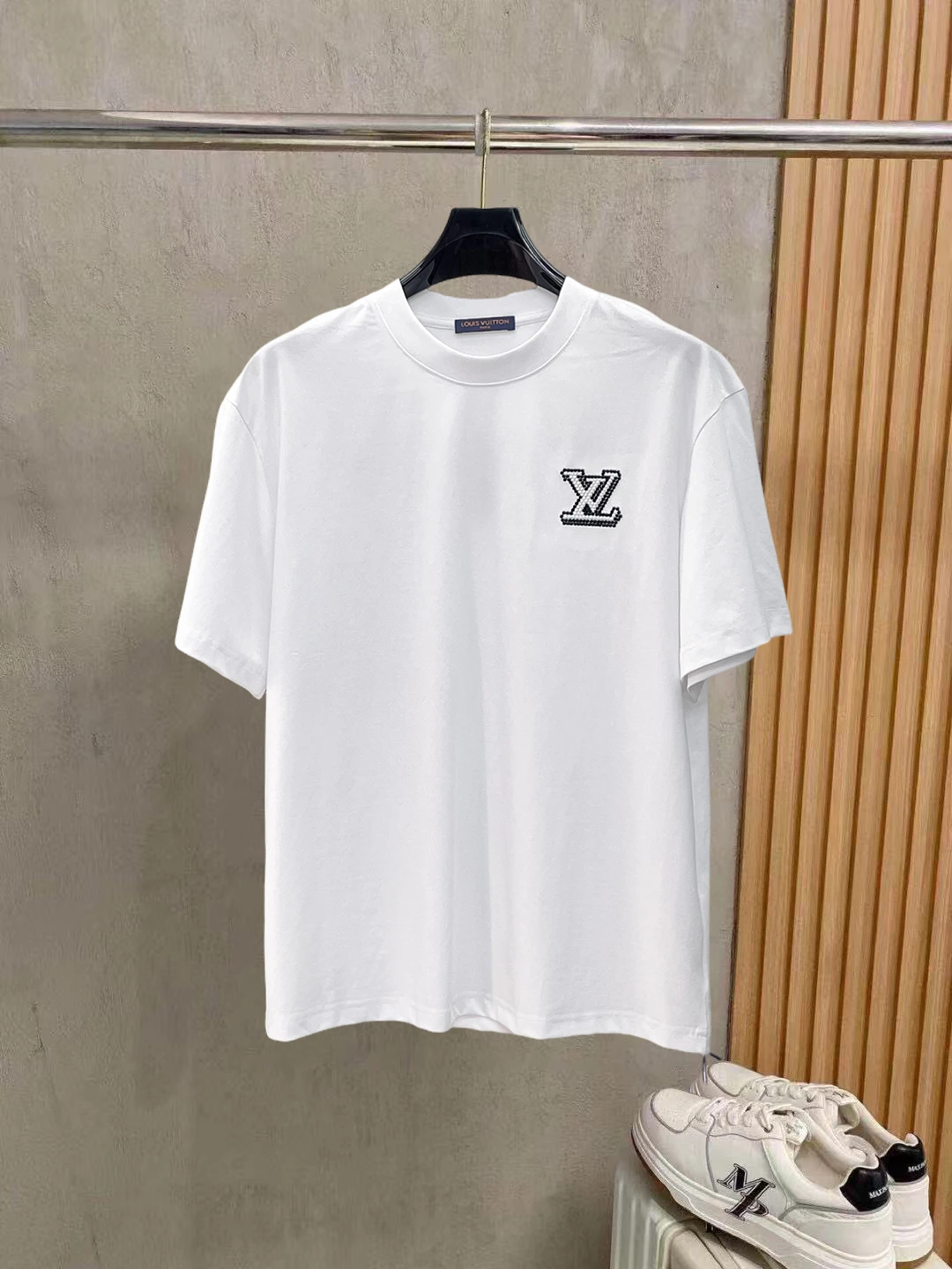 Louis Vuitton T-Shirt — bc9f6fe4
