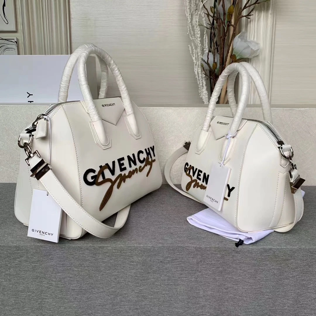 Givenchy Bag — 41a453d2