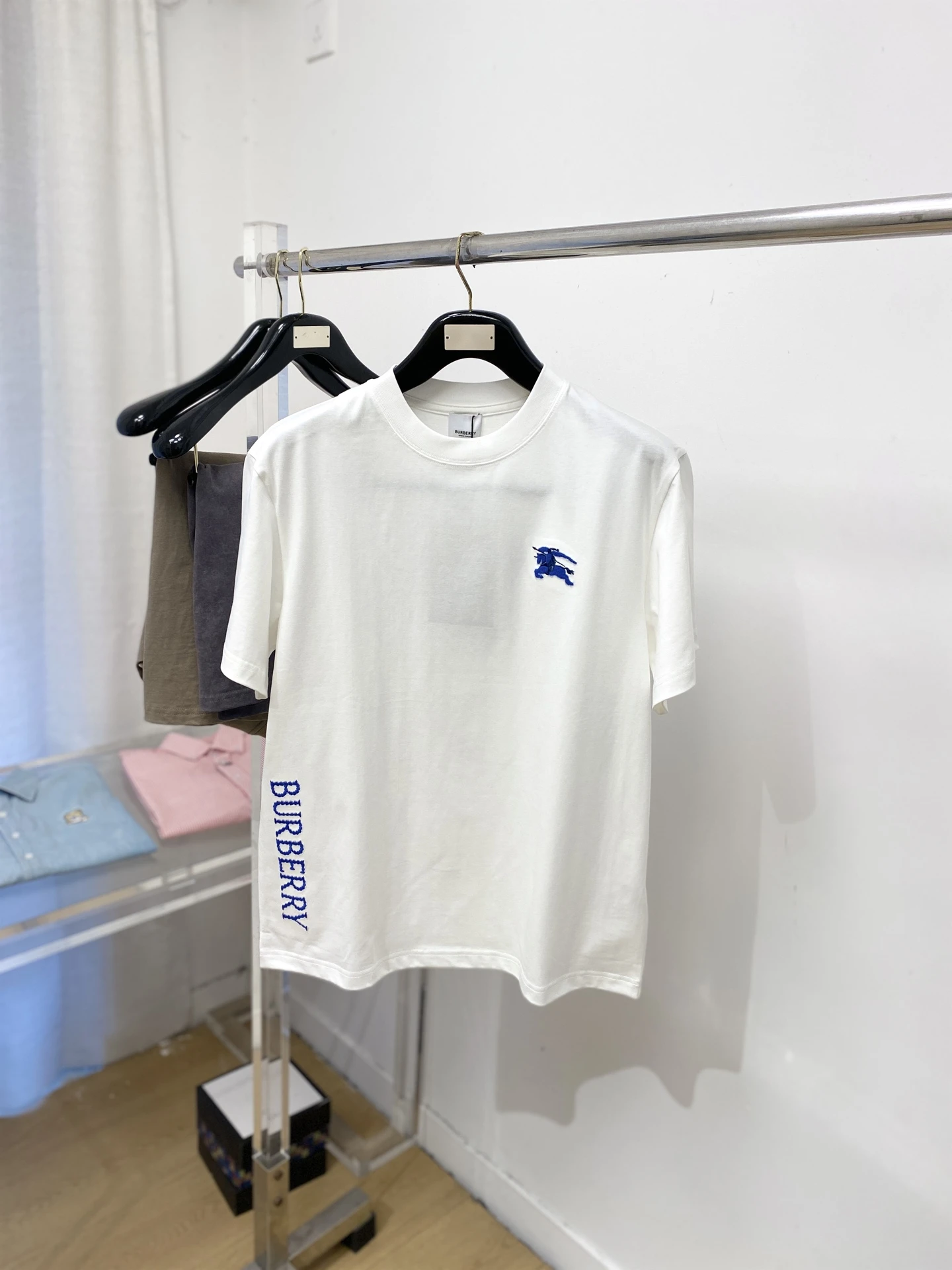 Burberry T-Shirt — 365e268f