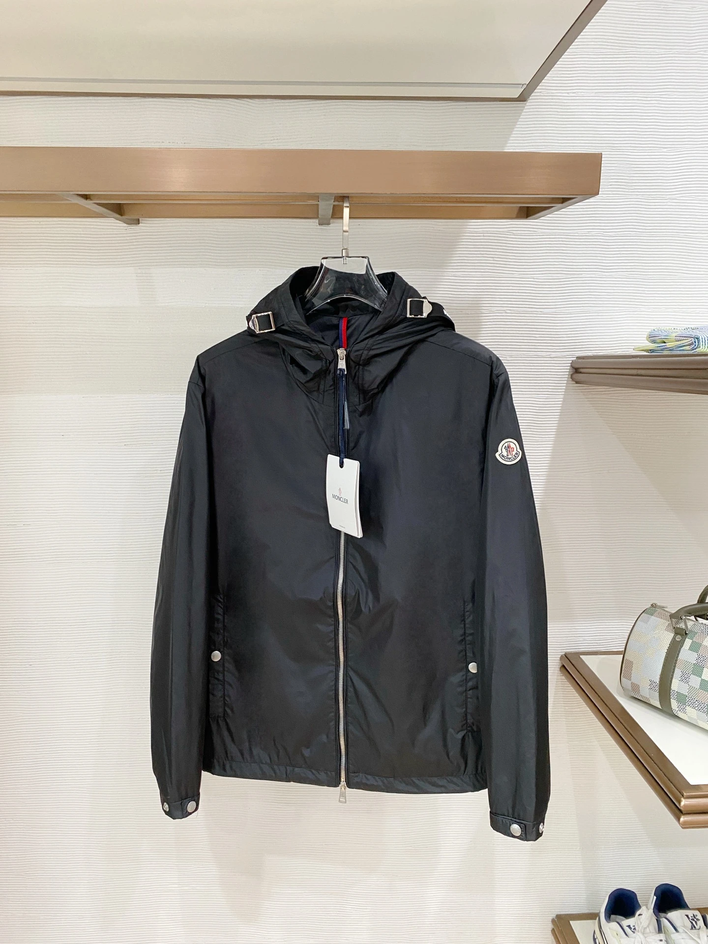Moncler Jackets — 80a0bb1b