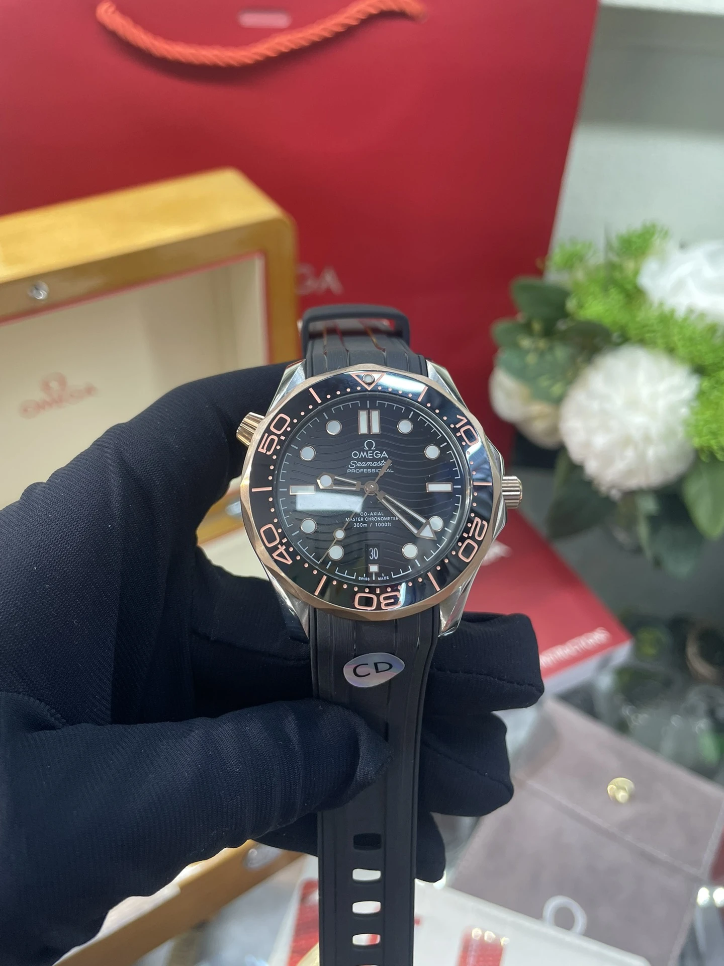 Omega Watch — 048d19a1