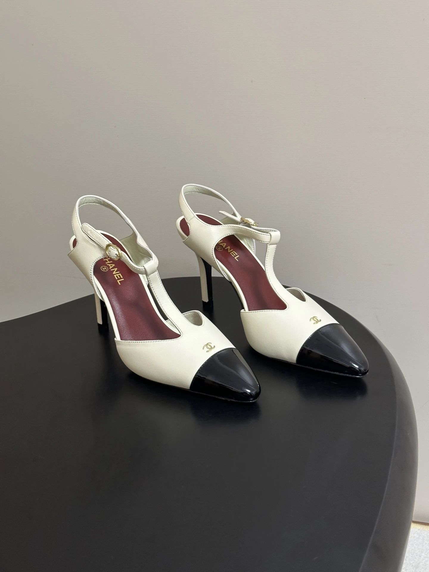 Chanel Sandals — c9c6ee96