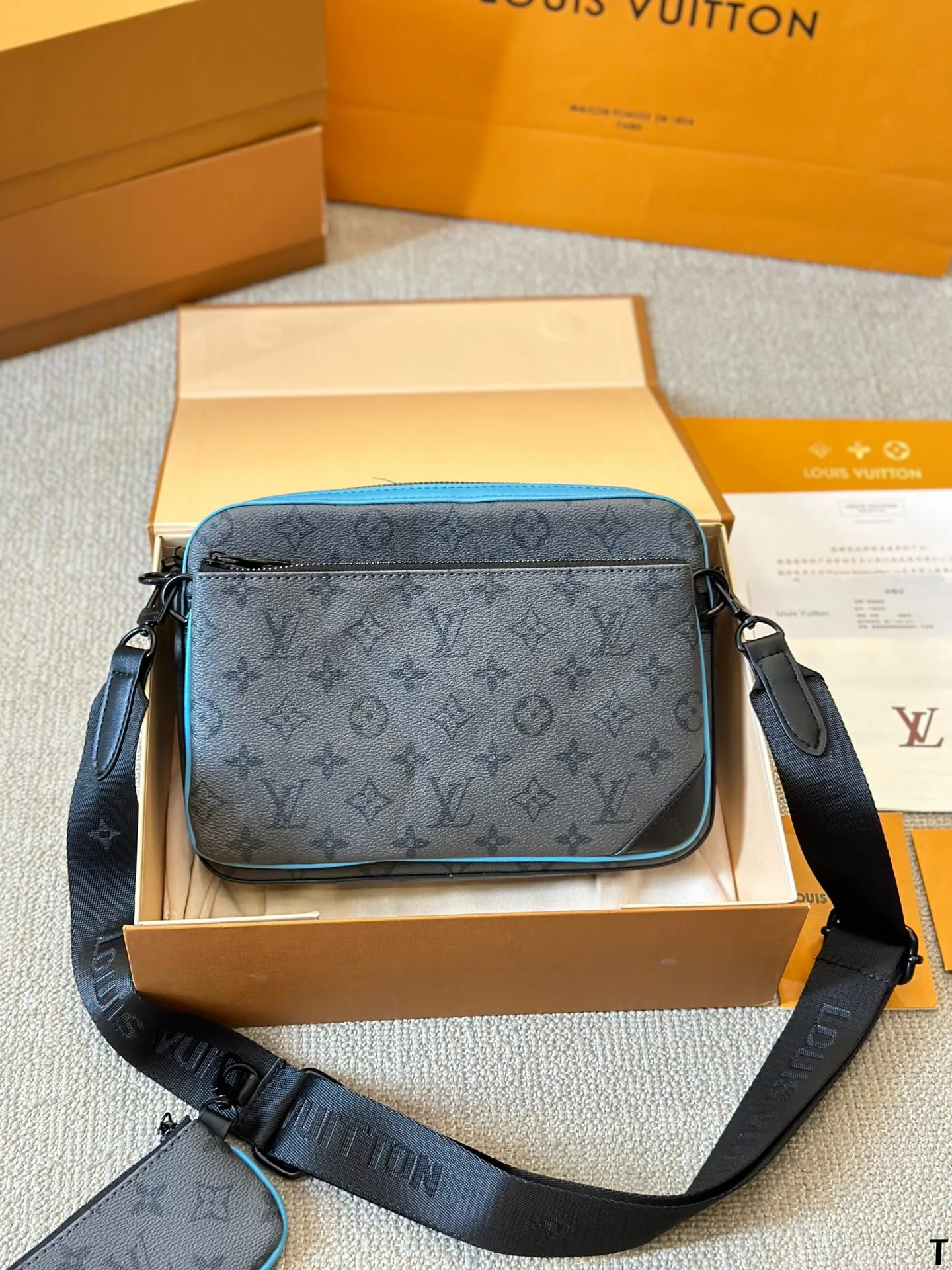 Louis Vuitton Bag — 54e72254