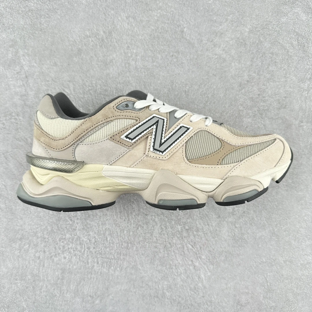 New Balance Sneakers — 17f7fdf6
