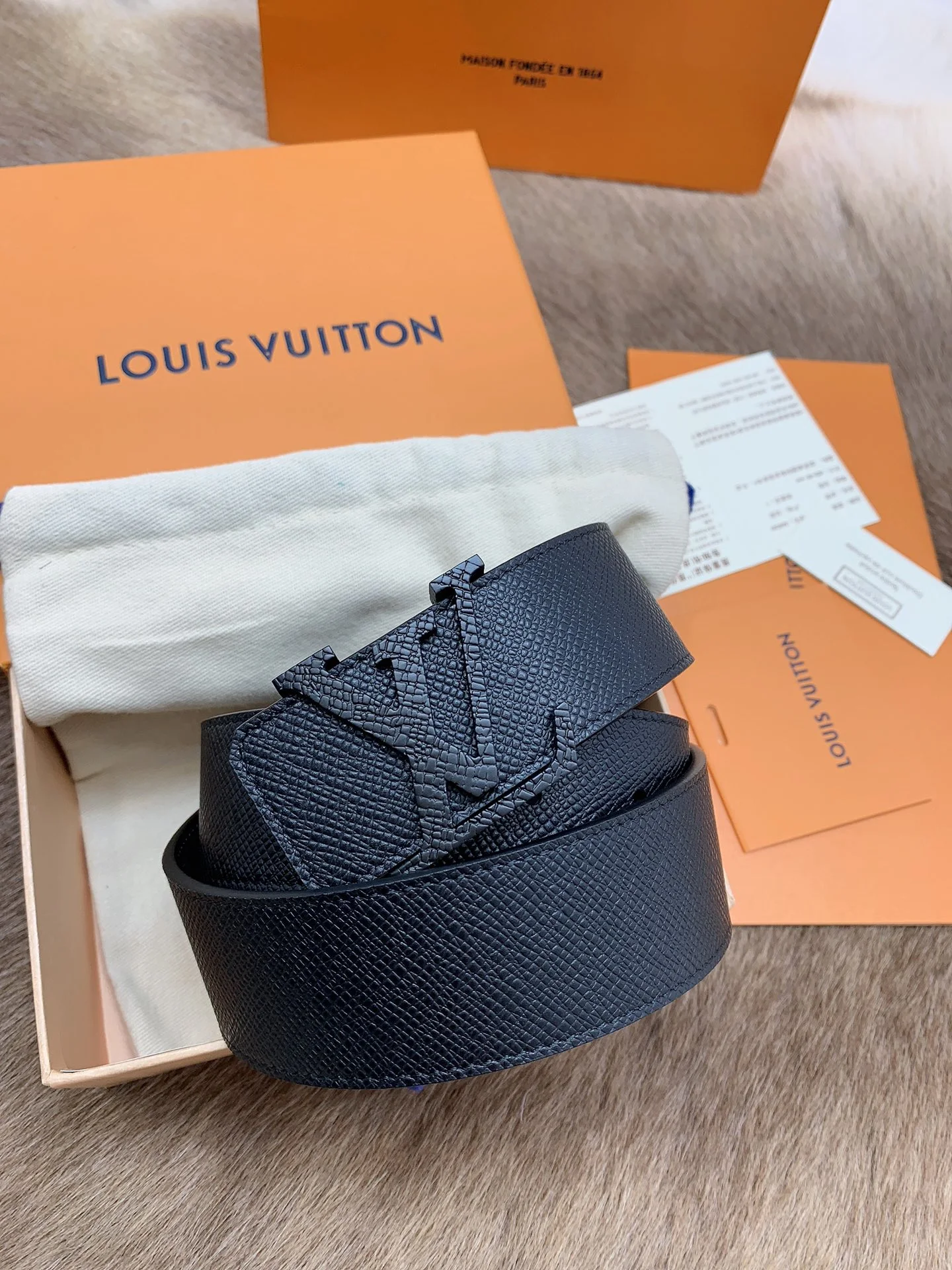 Louis Vuitton Belt — 75a125e0