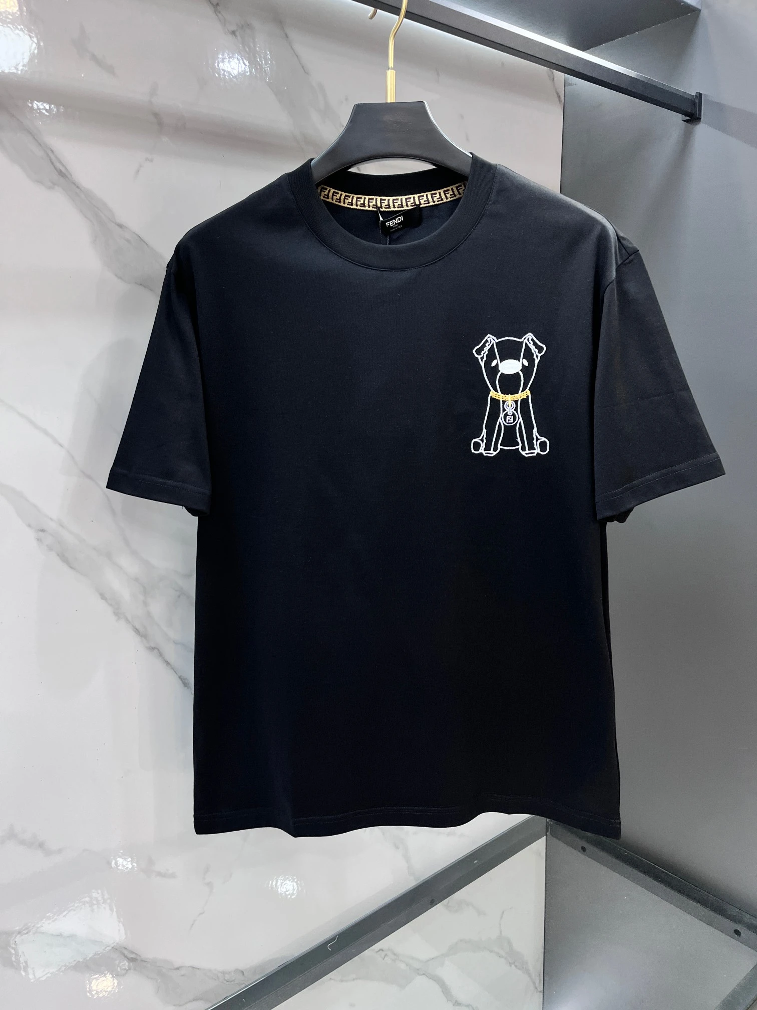 Fendi T-Shirt — 976100f3