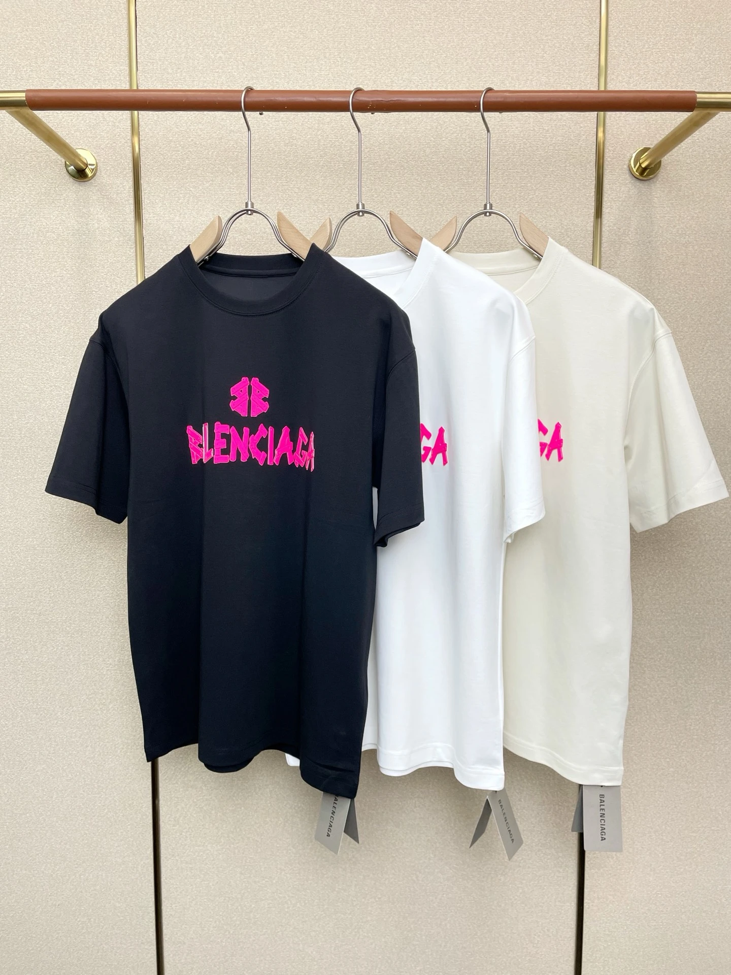Balenciaga T-Shirt — 6301461d