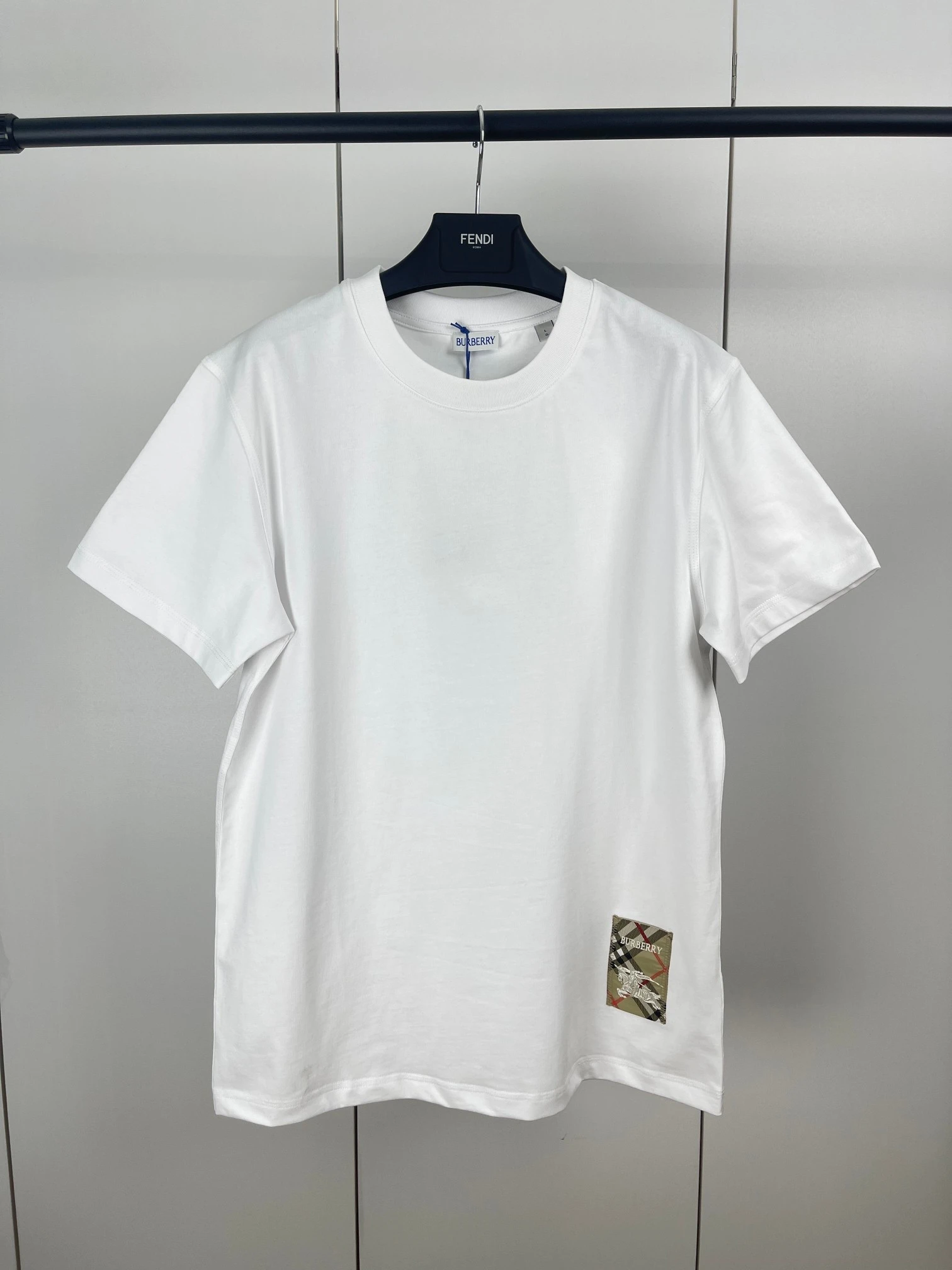 Burberry T-Shirt — 71f2a1dc