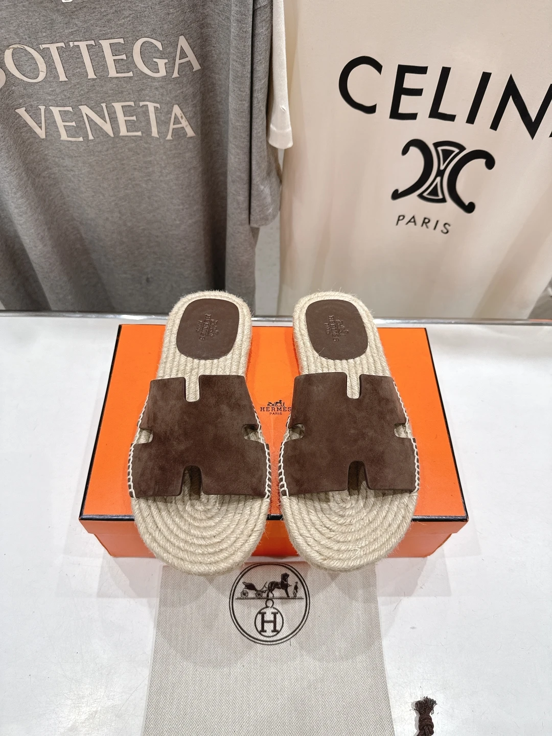 Hermès Slippers — a910b8e0